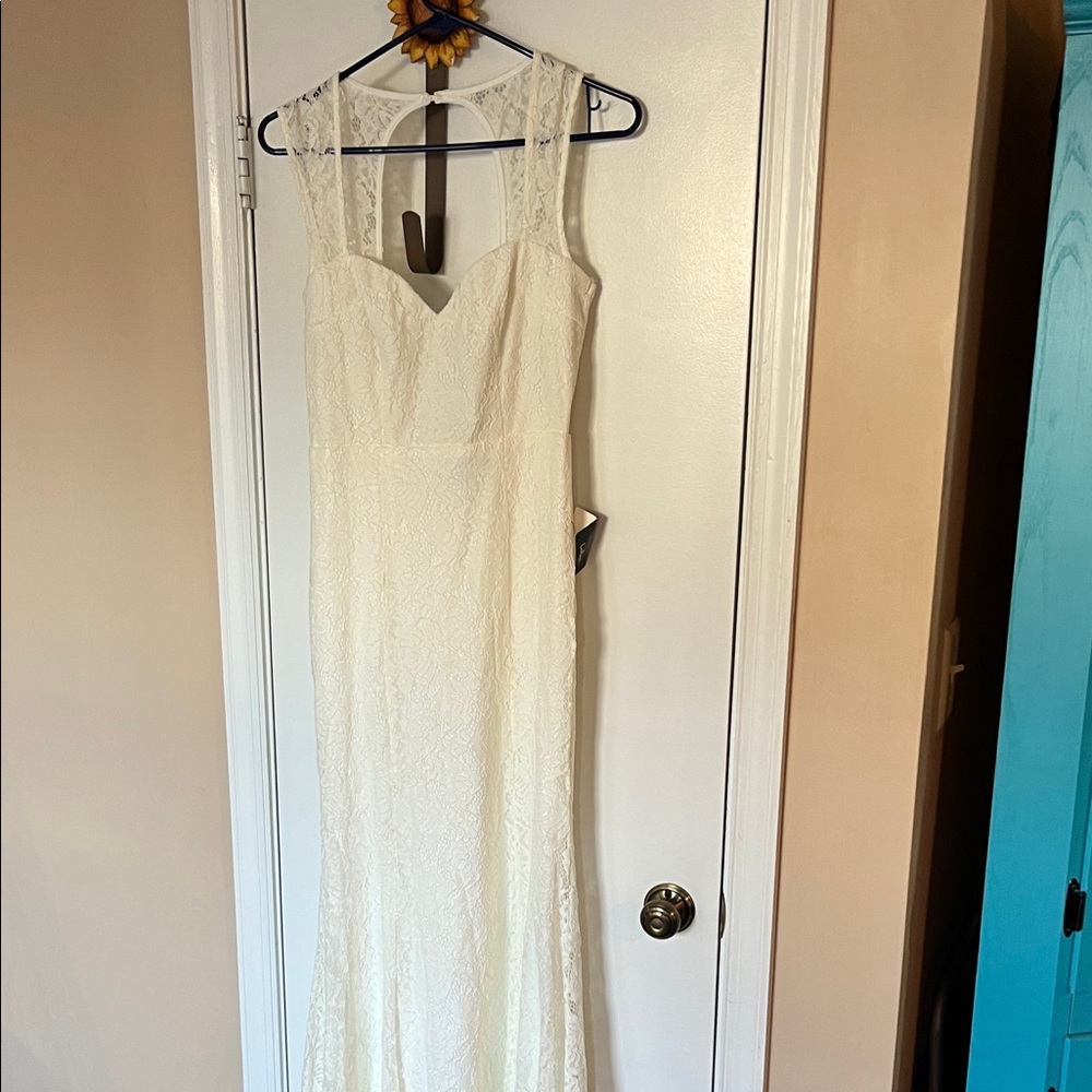 NWT Lulu's White Lace Sleeveless Dress